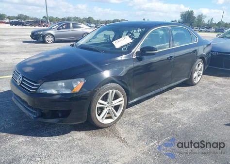 2014 Volkswagen Passat 1.8T Se из США, поврежденный, VIN 1VWBT7A35EC047612